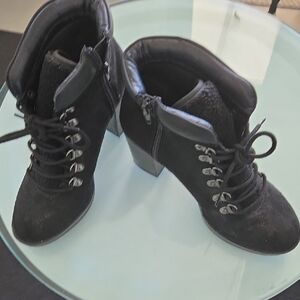 Elegant Black Ankle Boots